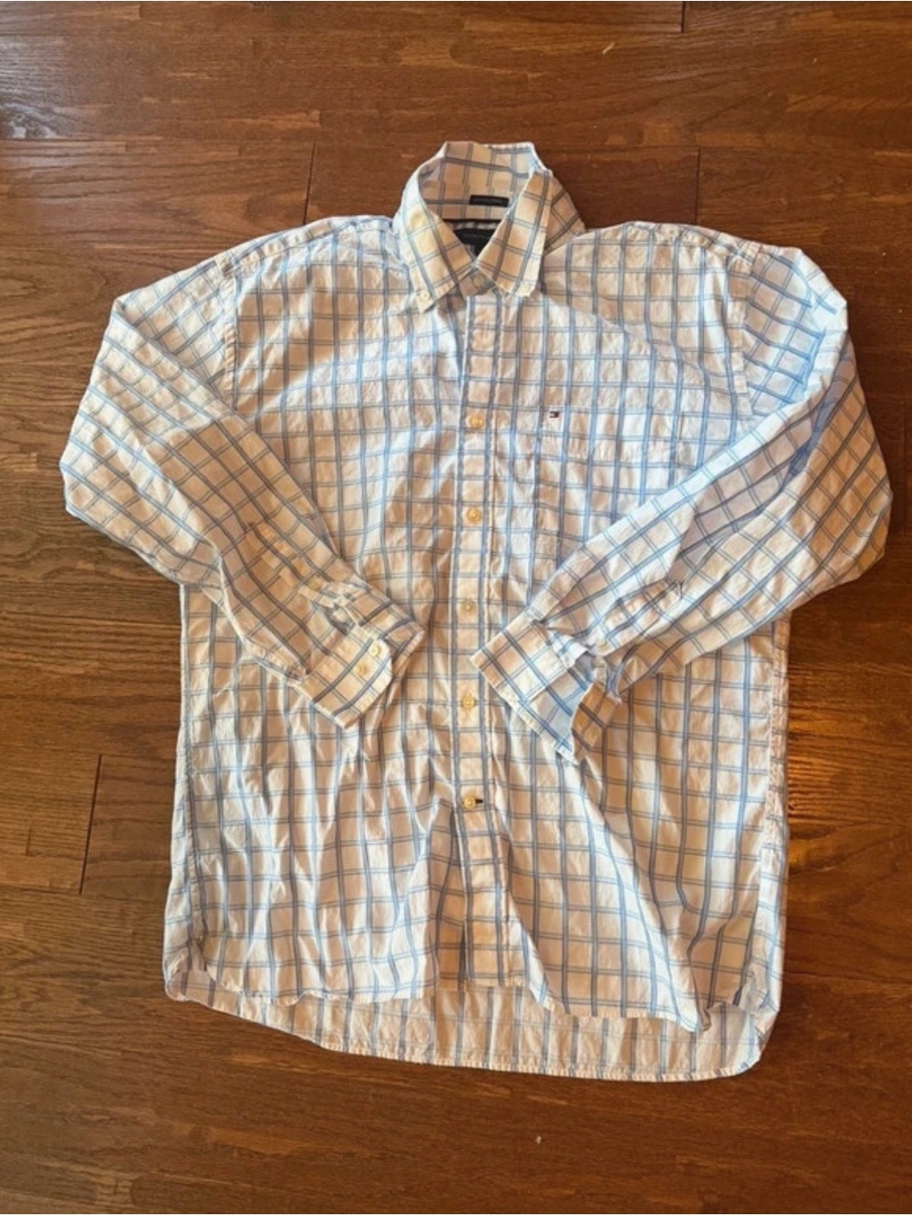 Tommy Hilfiger Men's Lightweight Blue Plaid Button-Up Shirt